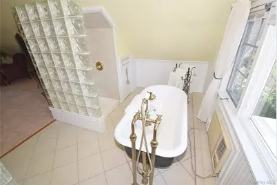 4144 Westmoreland Street, Little Neck, NY 11363 - Photo 24