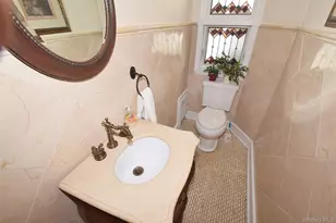 41-44 Westmoreland St, Little Neck, NY 11363 - Photo 16