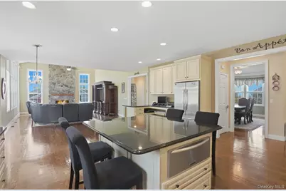 86 Sandy Pines Boulevard, Hopewell Junction, NY 12533 - Photo 12