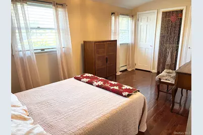 212 Matthews Road, Oakdale, NY 11769 - Photo 22
