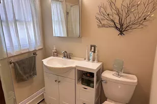 212 Matthews Rd, Oakdale, NY 11769 - Photo 20