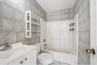 221 E Montauk Highway, Hampton Bays, NY 11946 - Photo 16