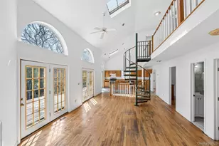 221 E Montauk Hwy, Hampton Bays, NY 11946 - Photo 8