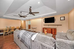 6 Evy Ct, Sayville, NY 11782 - Photo 6