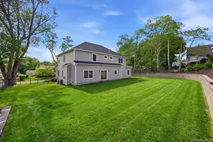49 Valentine Ave, East Northport, NY 11743 - Photo 30