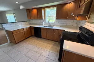 1462 Clove Valley Rd, Lagrangeville, NY 12540 - Photo 14