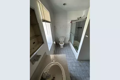 31 East Avenue, Freeport, NY 11520 - Photo 10