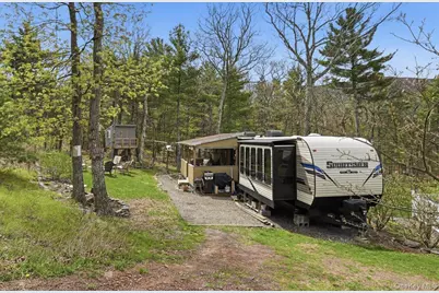 20 Joshuas Path, East Fishkill, NY 12473 - Photo 36