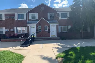 73-20 260th St, Glen Oaks, NY 11004 - Photo 2
