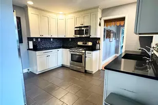 16 Beechwood Terrace, Poughkeepsie, NY 12601 - Photo 10
