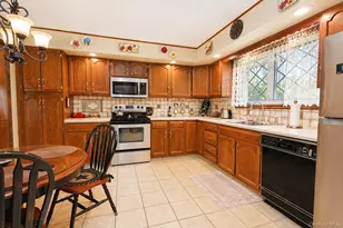 96 Edgewood Dr, Central Valley, NY 10917 - Photo 14
