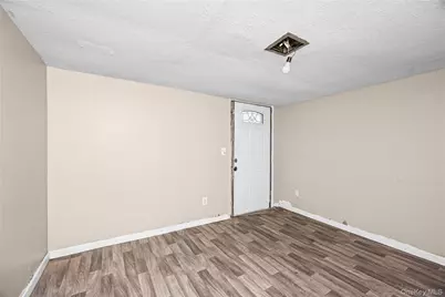 2502 Race Avenue, Medford, NY 11763 - Photo 24