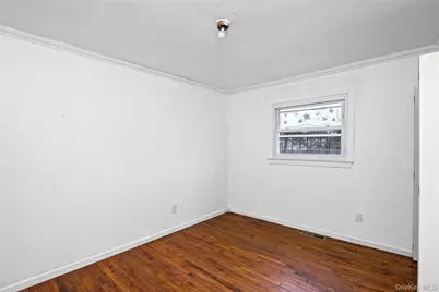 2502 Race Avenue, Medford, NY 11763 - Photo 16