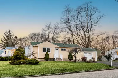 2502 Race Avenue, Medford, NY 11763 - Photo 4
