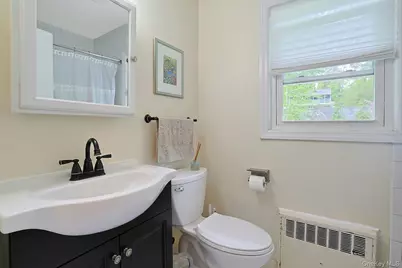 17 N Park Avenue, Nanuet, NY 10954 - Photo 16
