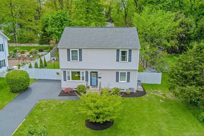 17 N Park Avenue, Nanuet, NY 10954 - Photo 2