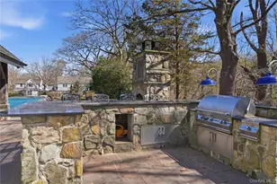 395 W Neck Rd, Lloyd Harbor, NY 11743 - Photo 40