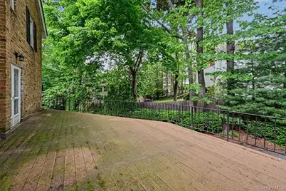 95 Georgia Avenue, Bronxville, NY 10708 - Photo 6