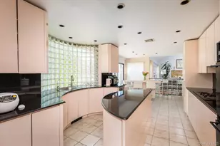 25 Princeton Dr, Syosset, NY 11791 - Photo 8
