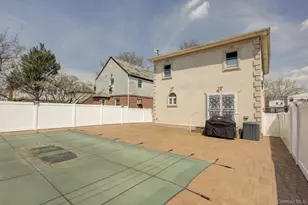 28-18 200th St, Bayside, NY 11360 - Photo 32