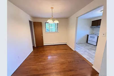 95 Graywood Road #2nd Fl, Port Washington, NY 11050 - Photo 6