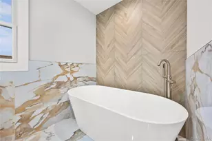 12 Patience Ln, Westbury, NY 11590 - Photo 30