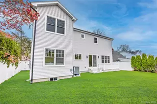 12 Patience Ln, Westbury, NY 11590 - Photo 46