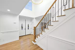 12 Patience Ln, Westbury, NY 11590 - Photo 10