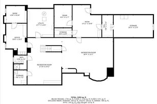 14 Pine Dr, Woodbury, NY 11797 - Photo 44