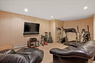14 Pine Dr, Woodbury, NY 11797 - Photo 30
