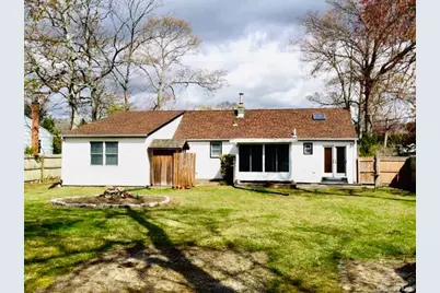 56 Gwendolyn Place, East Islip, NY 11730 - Photo 16