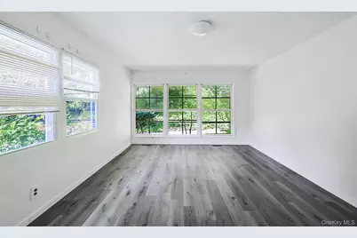 355 E Shore Road, Great Neck, NY 11023 - Photo 12
