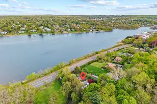 355 E Shore Rd, Great Neck, NY 11023 - Photo 6