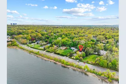 355 E Shore Road, Great Neck, NY 11023 - Photo 14