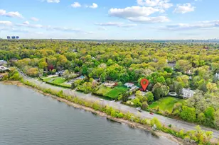 355 E Shore Rd, Great Neck, NY 11023 - Photo 14