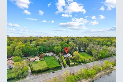 355 E Shore Road, Great Neck, NY 11023 - Photo 2