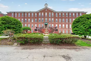 5211 Villa At The, Peekskill, NY 10566 - Photo 4