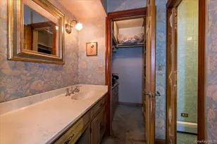 497 Tulip Ave, Floral Park, NY 11001 - Photo 18