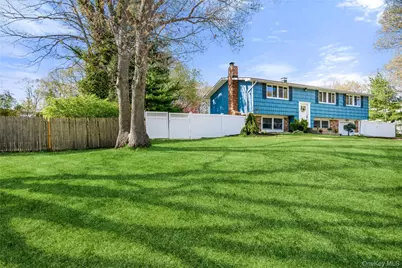 12 Branch Lane, East Setauket, NY 11733 - Photo 2