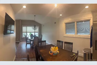 16207 85th Street, Howard Beach, NY 11414 - Photo 12