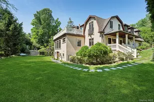 91 Crescent Beach Rd, Glen Cove, NY 11542 - Photo 36