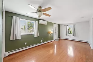 18 Marwood Pl, Stony Brook, NY 11790 - Photo 14
