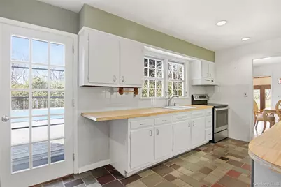 6 Oakland Lane, East Quogue, NY 11942 - Photo 16