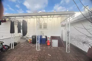 127-06 103rd Rd, Richmond Hill, NY 11419 - Photo 2