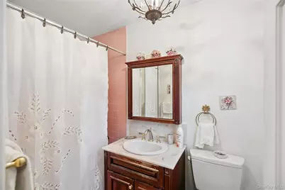 9 Oakwood Circle, Roslyn, NY 11576 - Photo 28