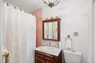 9 Oakwood Cir, Roslyn, NY 11576 - Photo 28