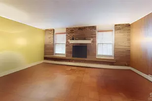 9 Oakwood Cir, Roslyn, NY 11576 - Photo 16