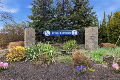 21 Shore Drive W, Copiague, NY 11726 - Photo 32