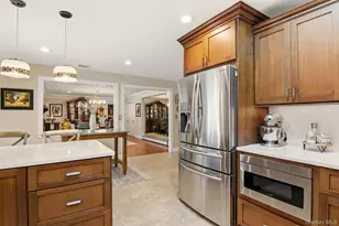 21 Shore Dr W, Copiague, NY 11726 - Photo 12