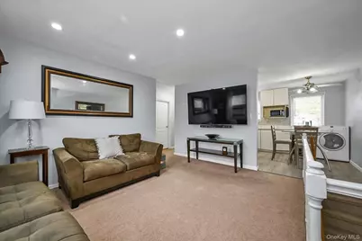 218-16 68th Avenue #12-03 2, Bayside, NY 11364 - Photo 4